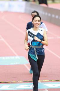 BIB: 1662
                            <button type="button" onclick="openModal(4646345)" class="btn btn-primary btn-sm float-right btn-popup" data-toggle="modal" data-target=".modal-high-quality">
                        <i class="fas fa-shopping-cart"></i> Add to Cart
                    </button>
                                            <button type="button" onclick="isThisMe(4646345, true)" class="btn btn-success btn-sm float-right btn-popup btn-isme hidden" data-toggle="tooltip" data-placement="bottom" title="นี่คือรูปของคุณใช่ไหม คลิกที่นี่เพื่อเอาเข้าอัลบั้ม">
                        <i class="fas fa-plus"></i> Add to album
                    </button>
                    <button type="button" onclick="isThisMe(4646345, false)" class="btn btn-warning btn-sm float-right btn-popup btn-isnotme hidden">
                        <i class="fas fa-ban"></i> Remove from album
                    </button>